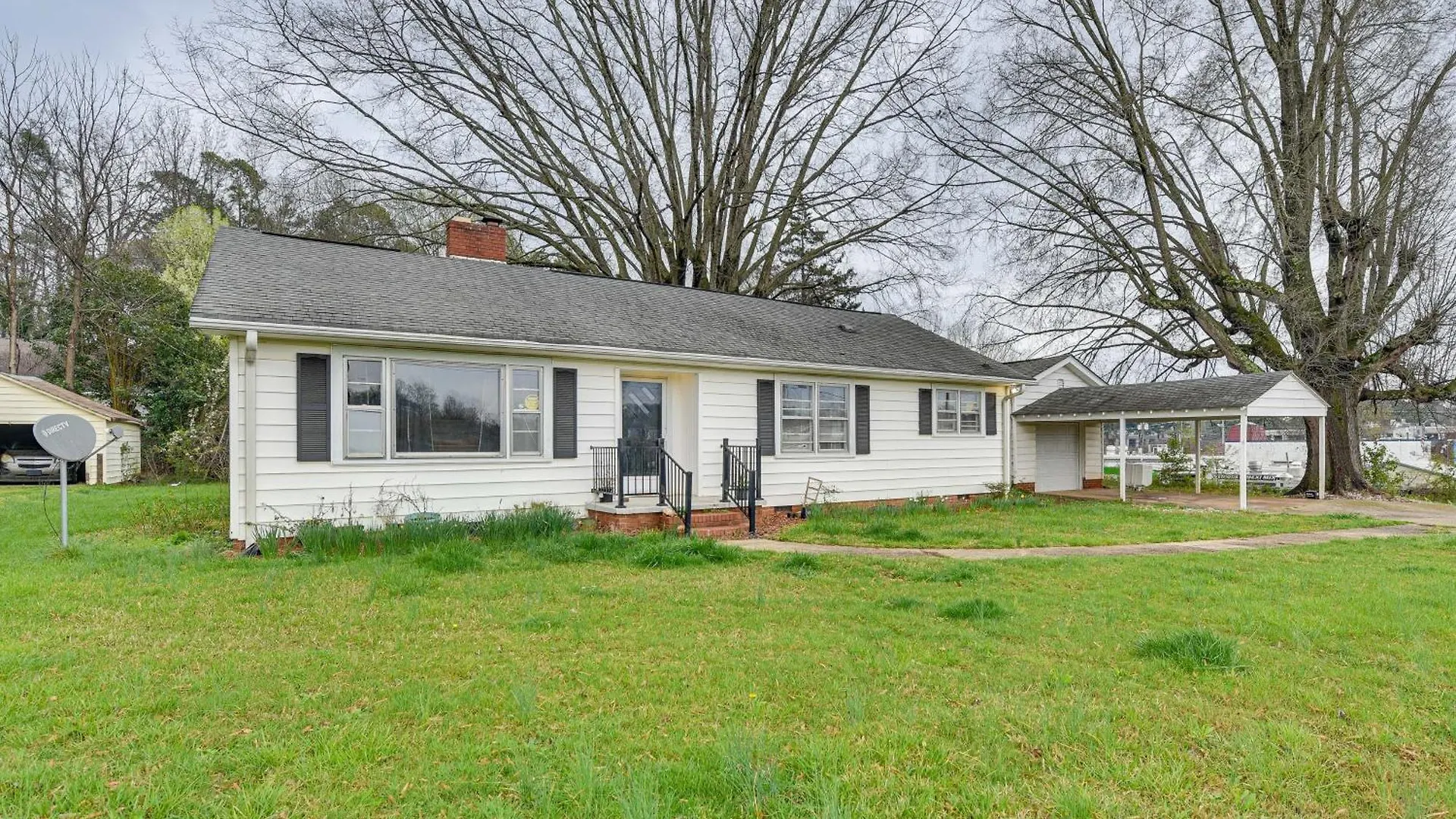 Holiday home Cozy Charlotte Home With Fire Pit About 6 Mi To Uptown!